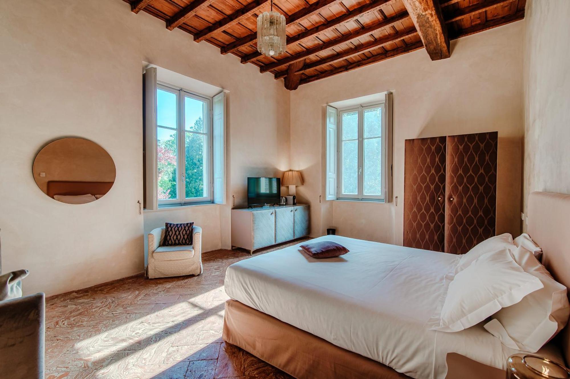 Dandelion Como Suites & Park Villa Guardia Exterior photo